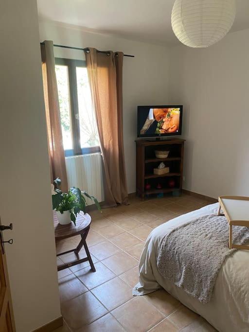 Chez Cathy Et Philippe Villa Verargues ภายนอก รูปภาพ